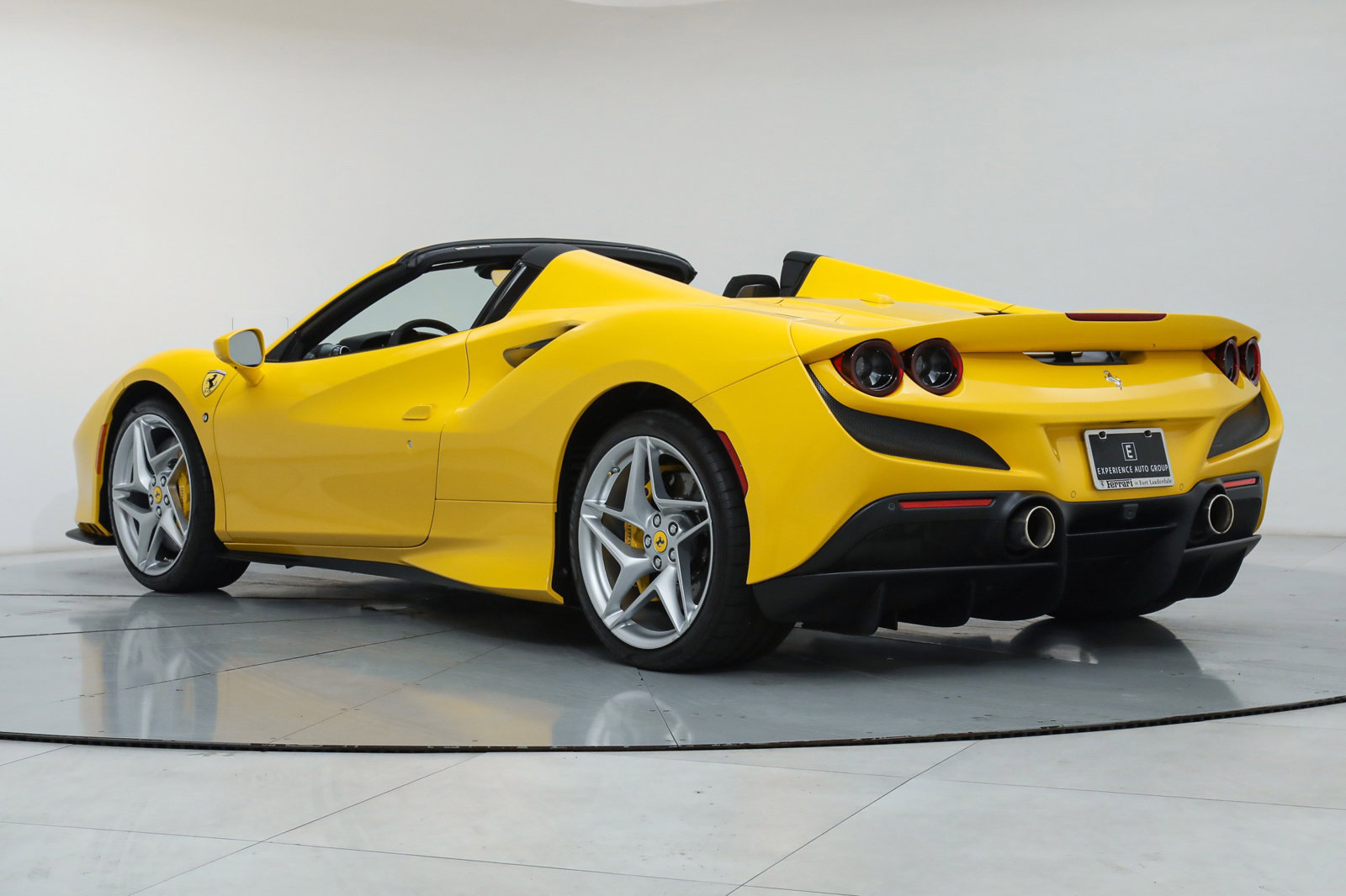 2021 Ferrari F8 Spider, 15/20