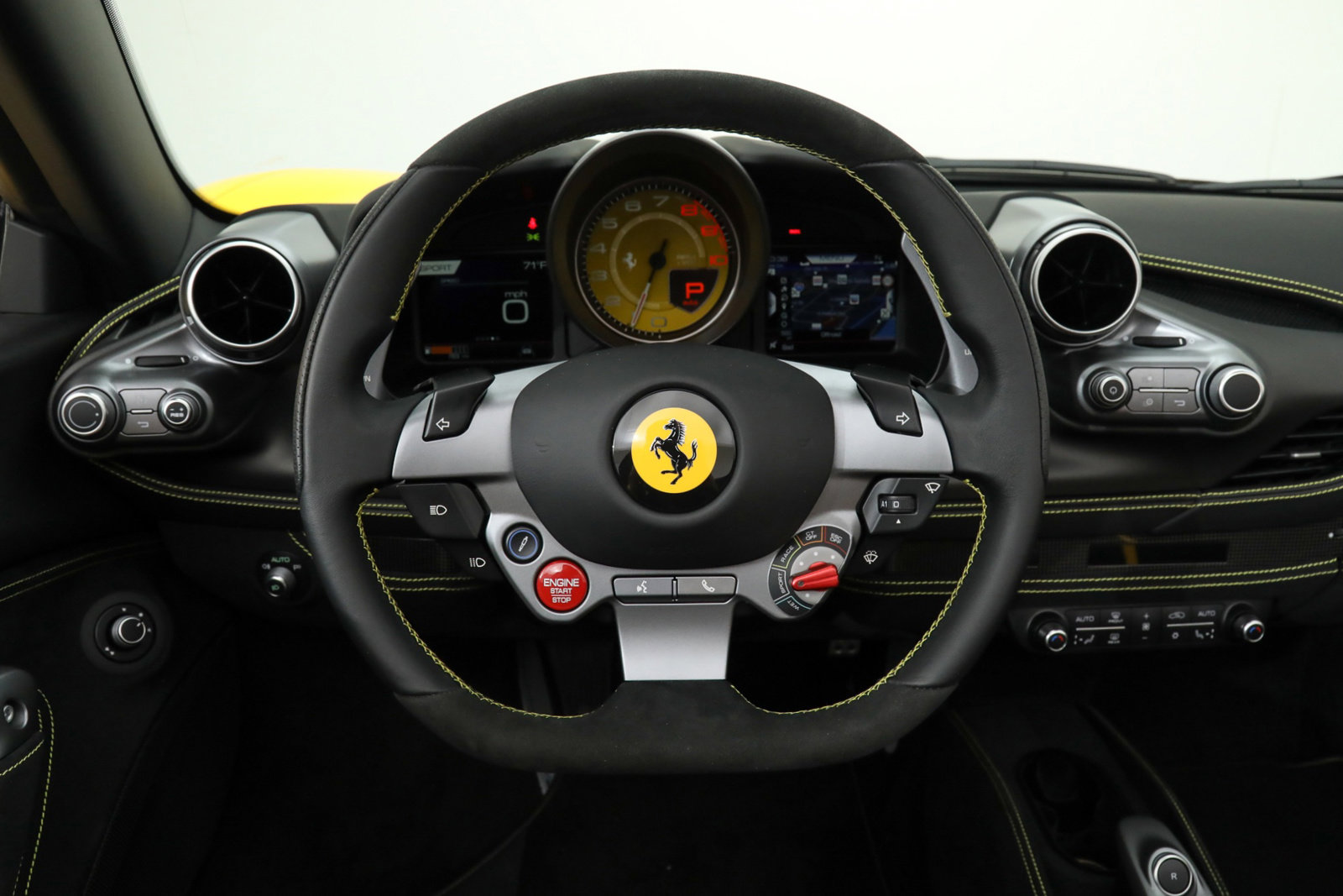 2021 Ferrari F8 Spider, 17/20