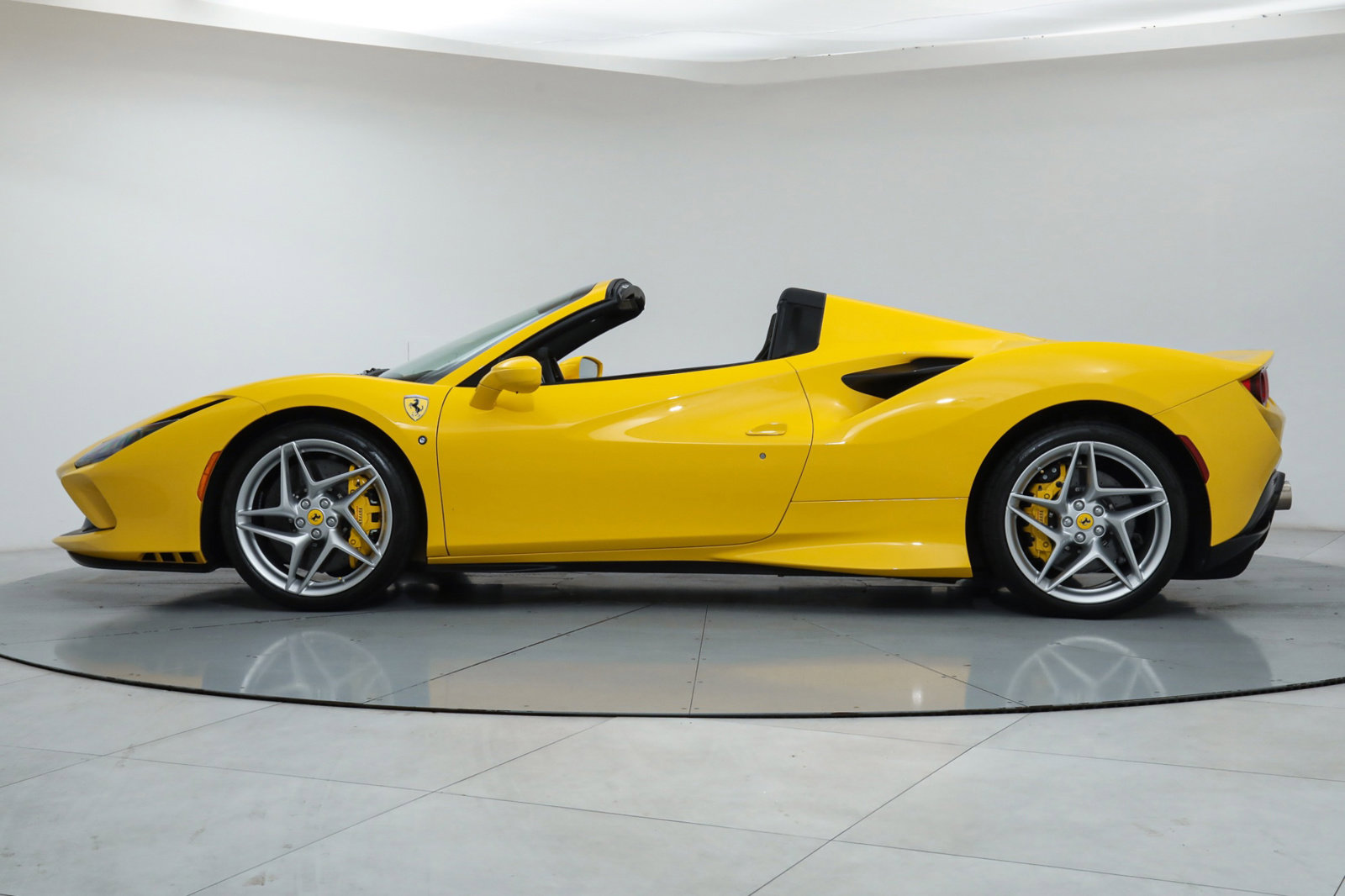 2021 Ferrari F8 Spider, 19/20