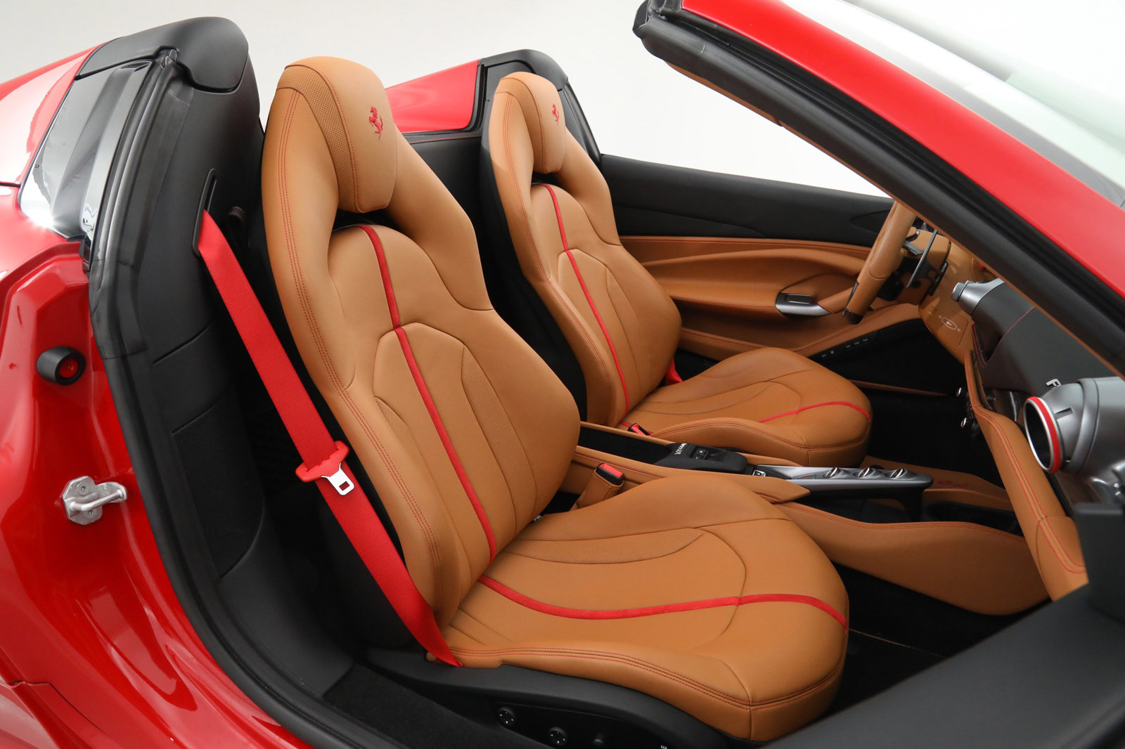 2022 Ferrari F8 Spider, 3/17