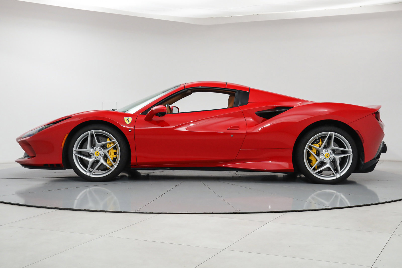 2022 Ferrari F8 Spider, 12/17