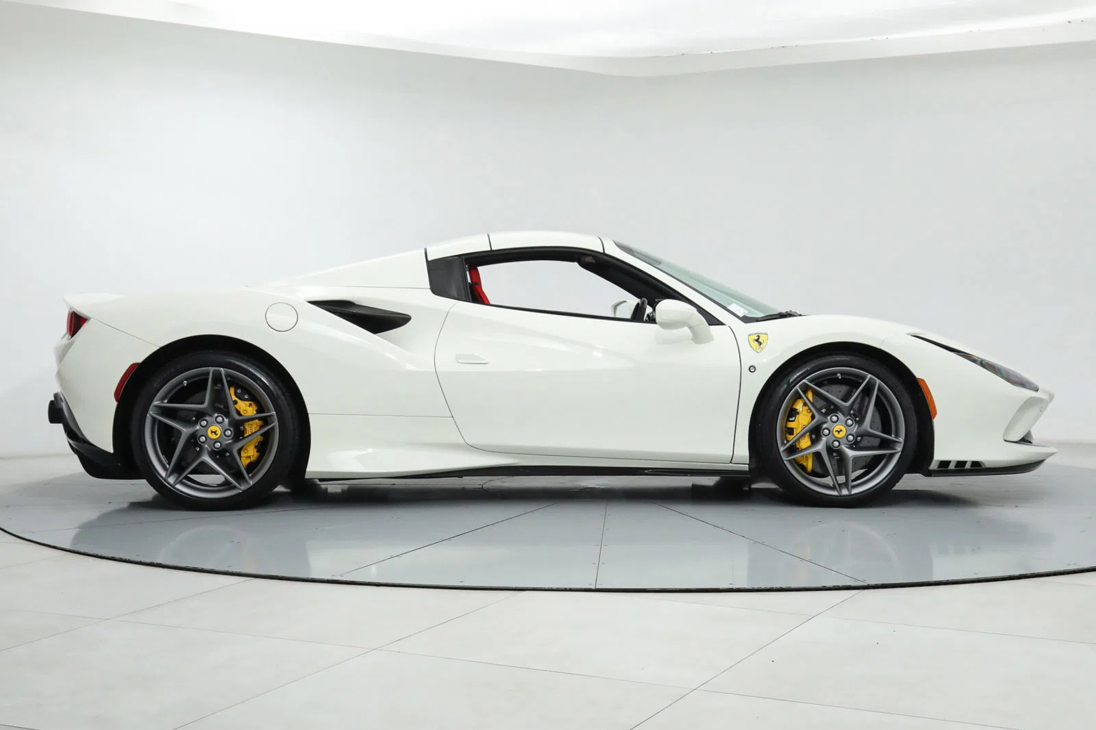 2021 Ferrari F8 Spider for sale, exterior