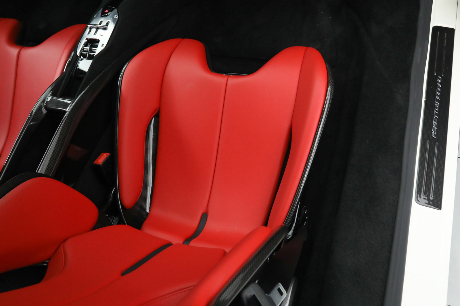 2021 Ferrari SF90 Stradale Assetto Fiorano, 10/19