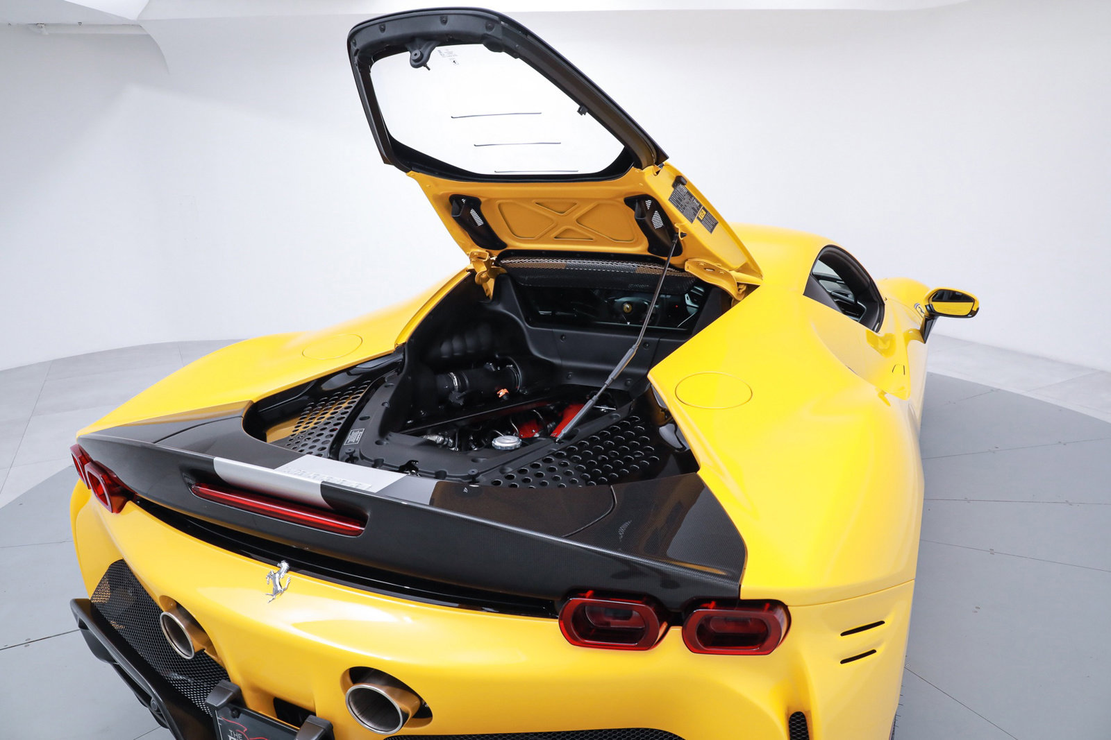 2021 Ferrari SF90 Stradale Assetto Fiorano, 14/20