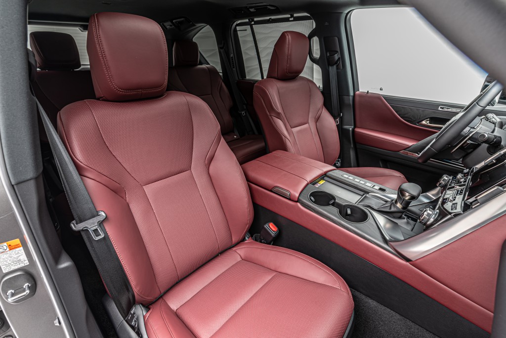2022 Lexus LX 500 d Luxury, 6/17