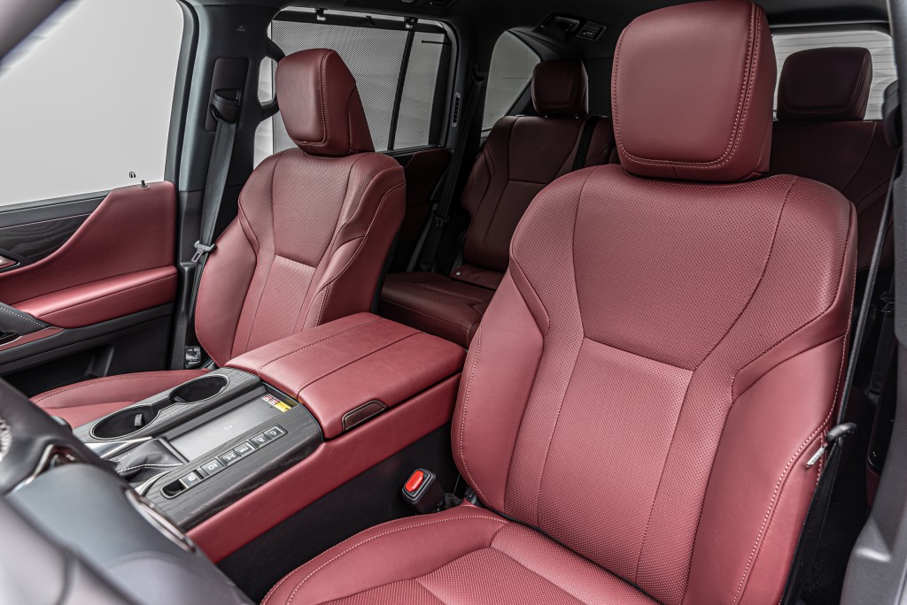 2022 Lexus LX 500 d Luxury, 8/17