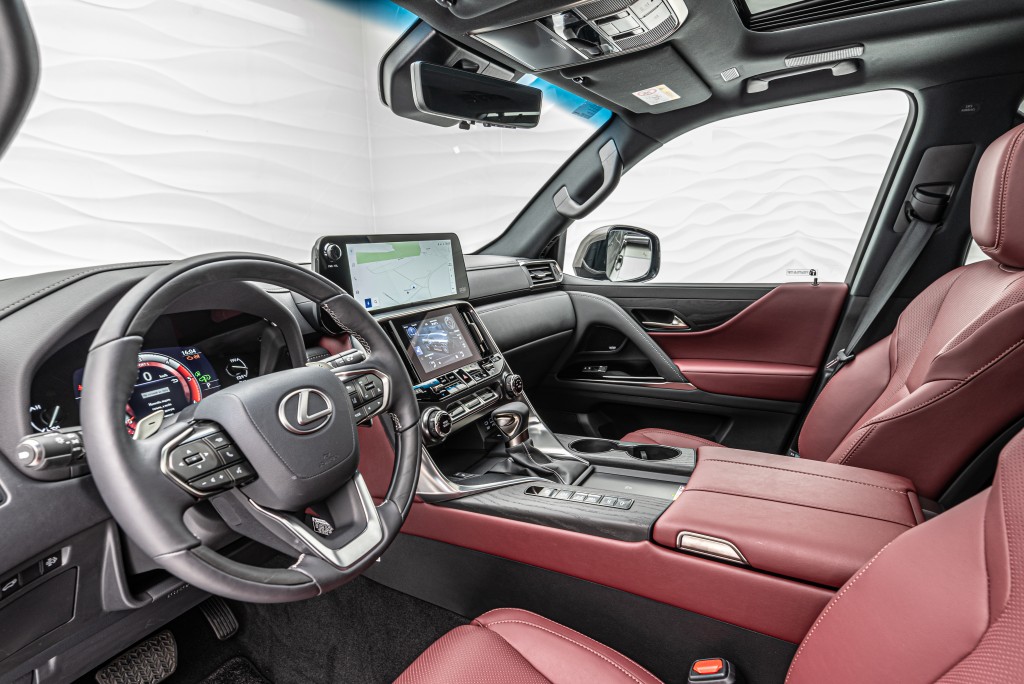 2022 Lexus LX 500 d Luxury, 10/17