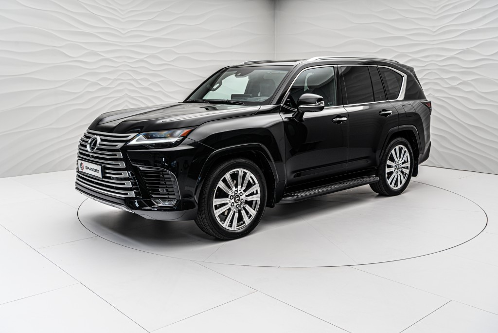 2022 Lexus LX 600 Ultra Luxury, 30/41