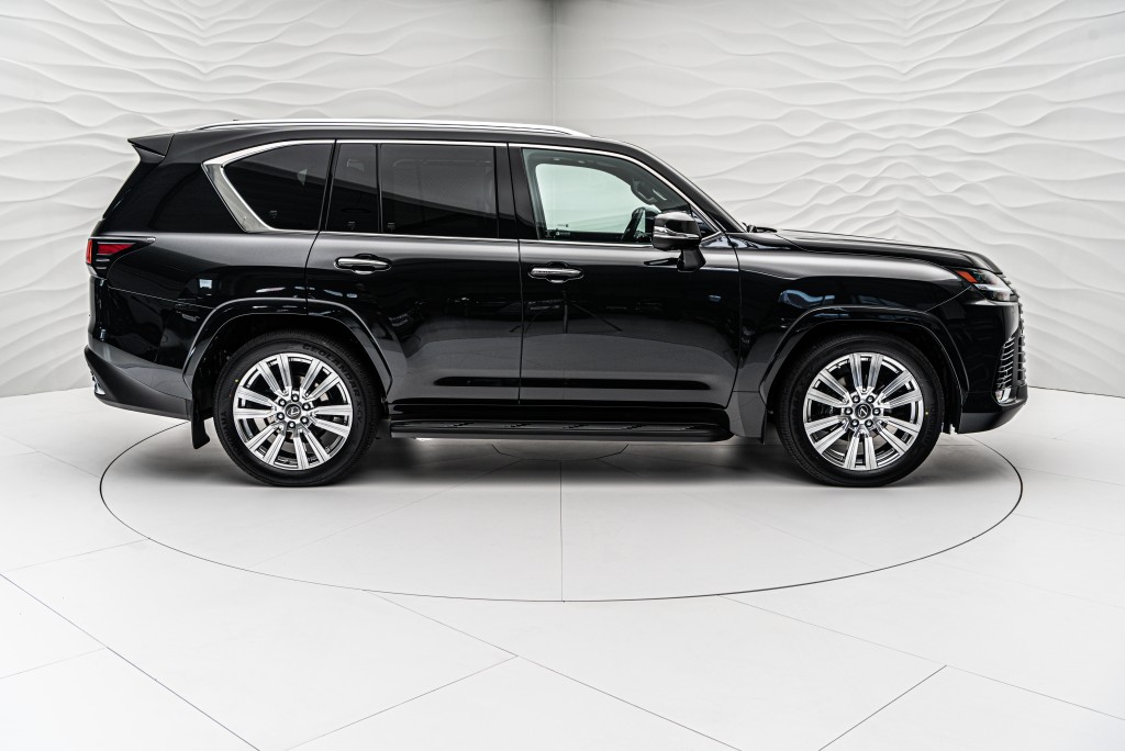2022 Lexus LX 600 Ultra Luxury, 33/41