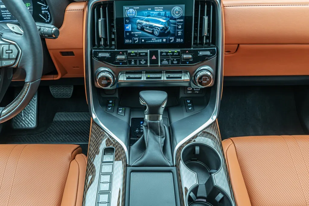 2022 Lexus LX 600 Ultra Luxury interior