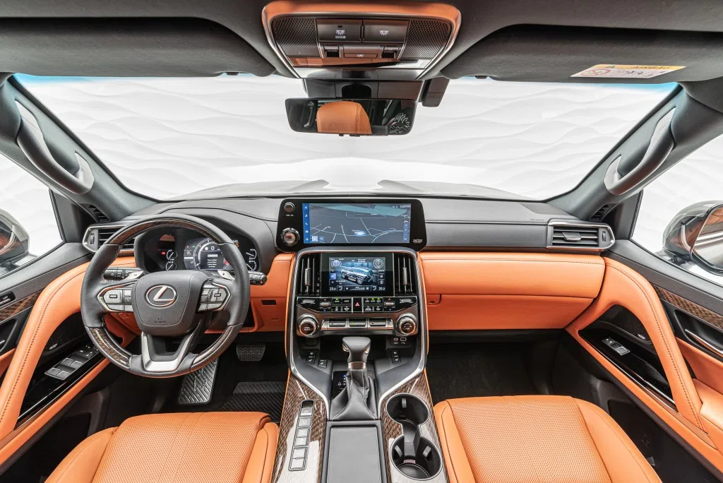 2022 Lexus LX 600 Ultra Luxury interior, dashboard