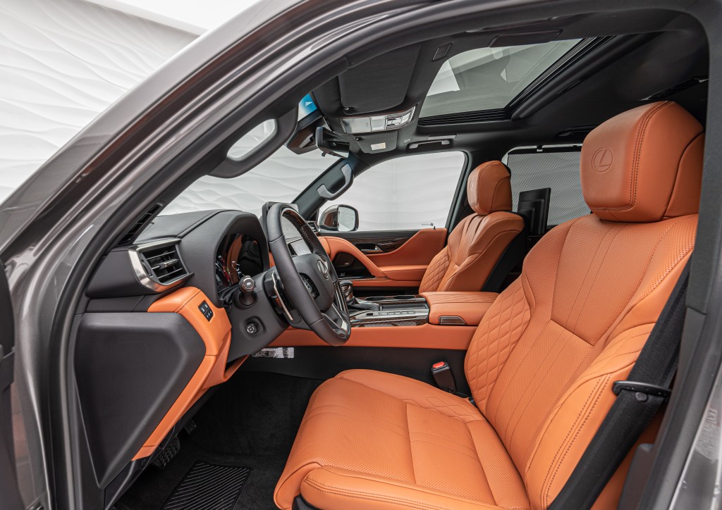 2022 Lexus LX 600 Ultra Luxury, 14/41