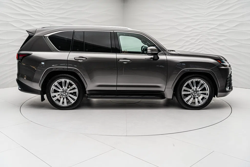 2022 Lexus LX 600 Ultra Luxury for sale, exterior