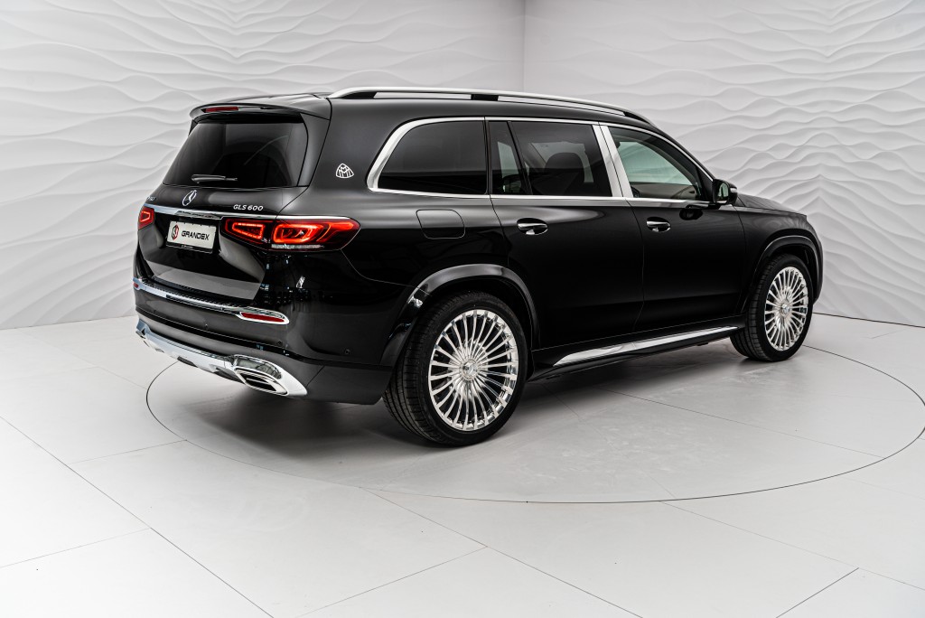 2022 Mercedes-Maybach GLS 600, 32/40