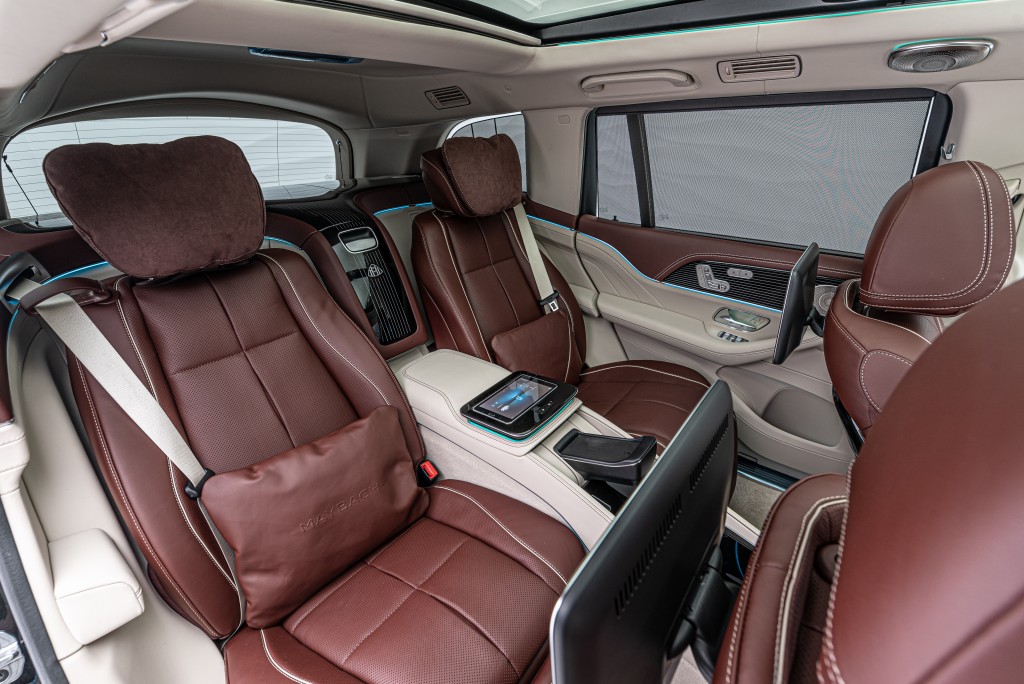 2022 Mercedes-Maybach GLS 600, 4/40