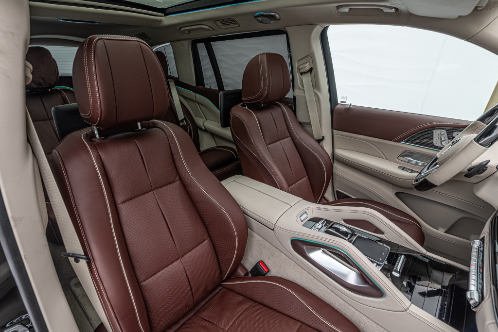 2022 Mercedes-Maybach GLS 600, 10/40