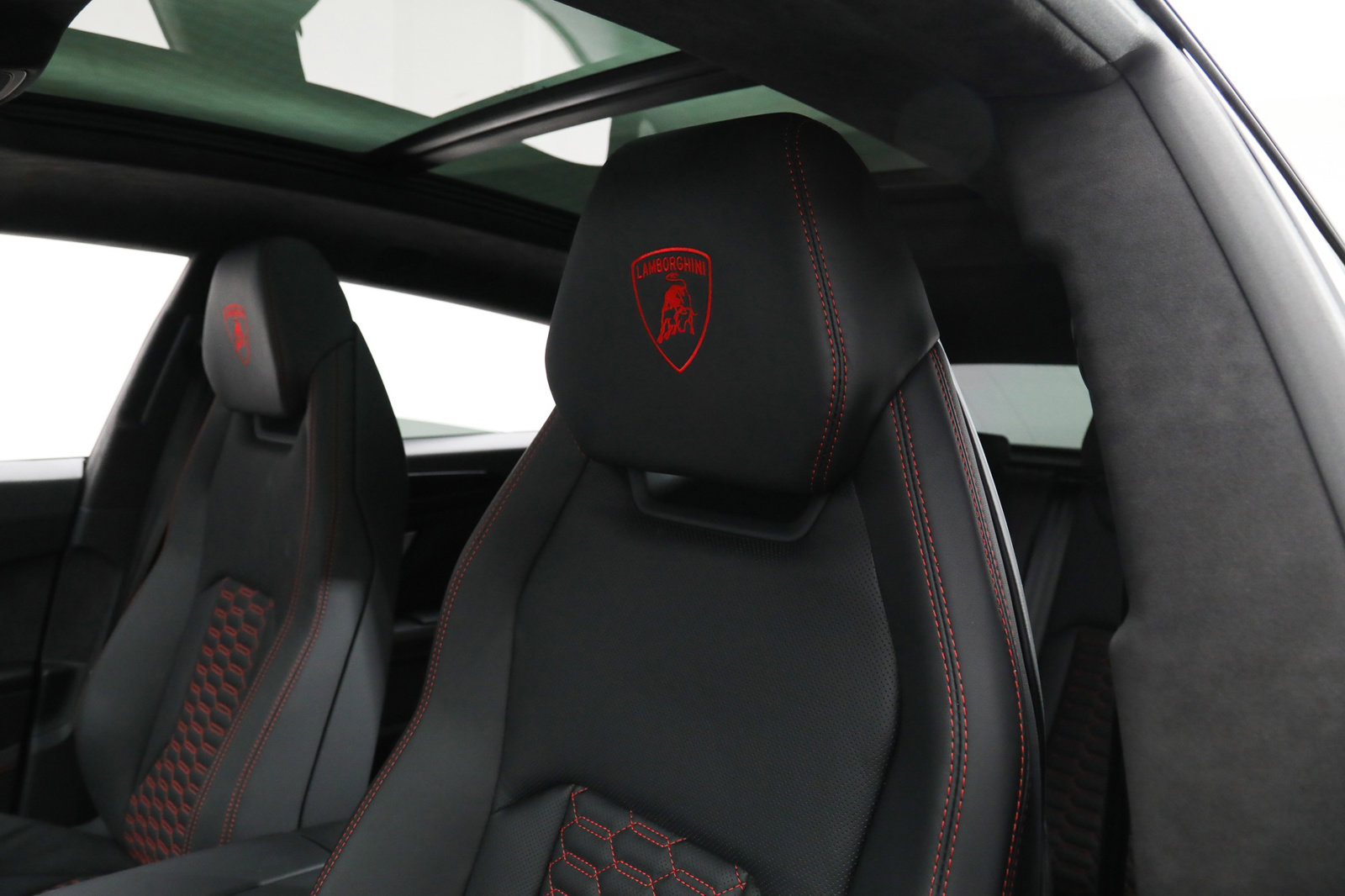 2022 LAMBORGHINI URUS, 5/22