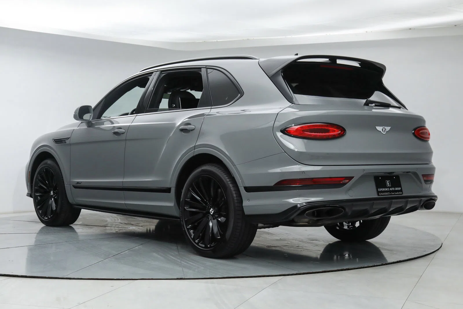 2022 Bentley Bentayga Speed, rear three-quarter view