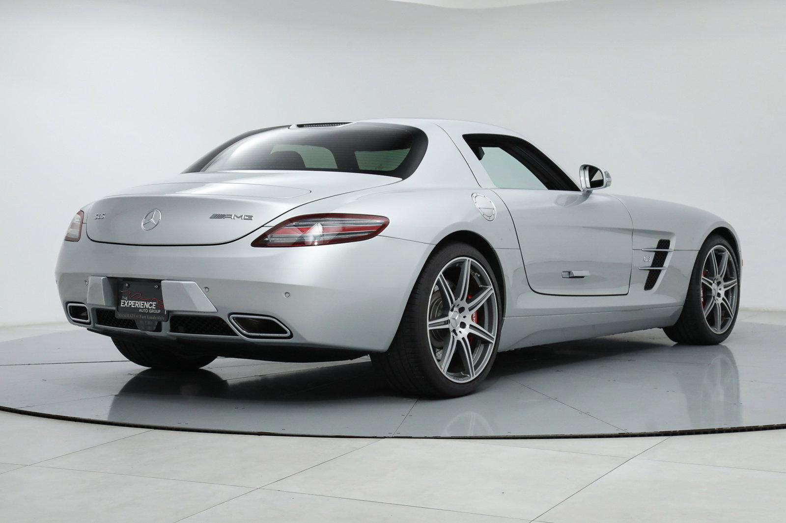 2011 MERCEDES-BENZ SLS AMG, 2/21