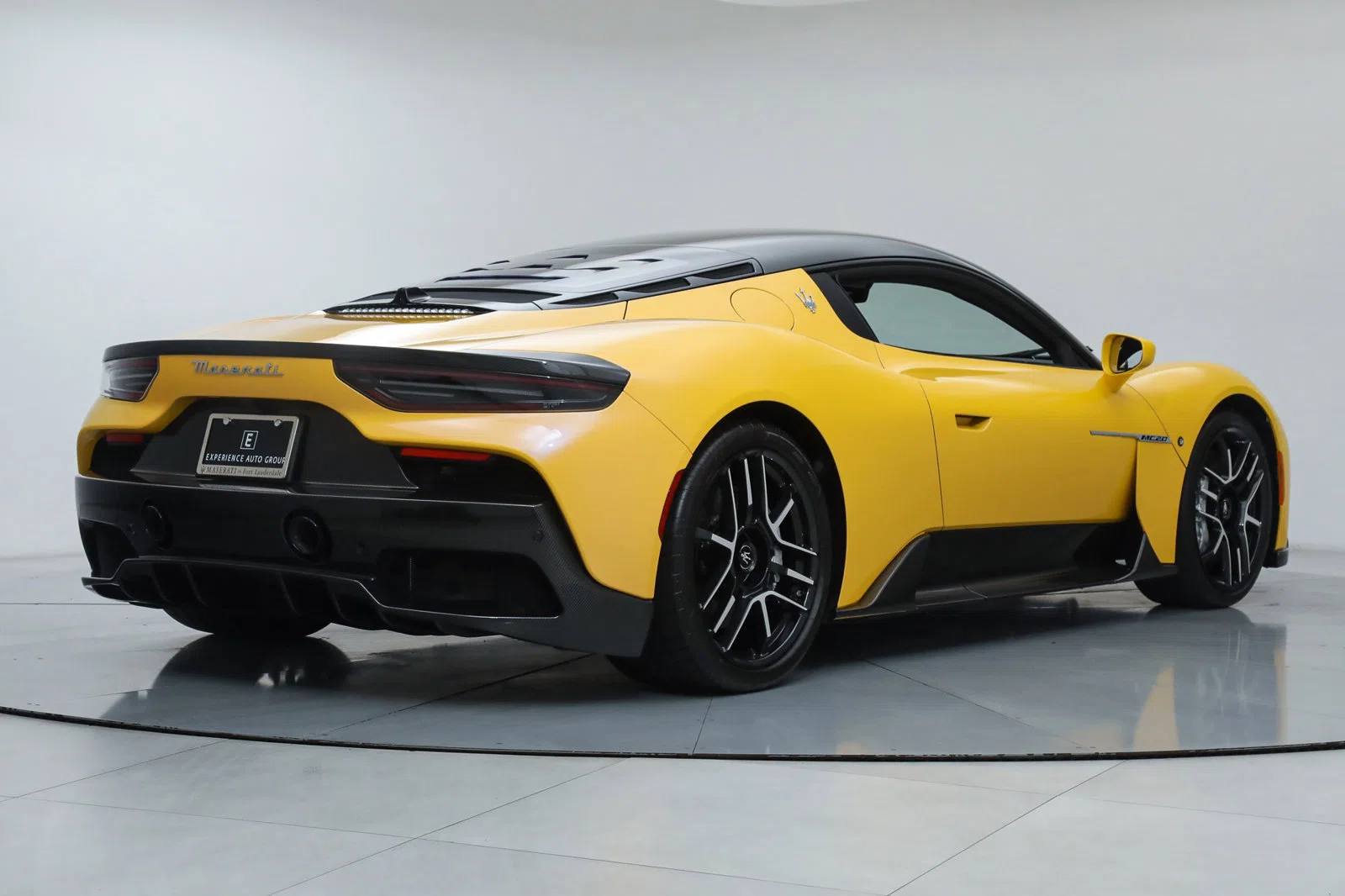 2022 MASERATI MC20 for sale, exterior, Yellow