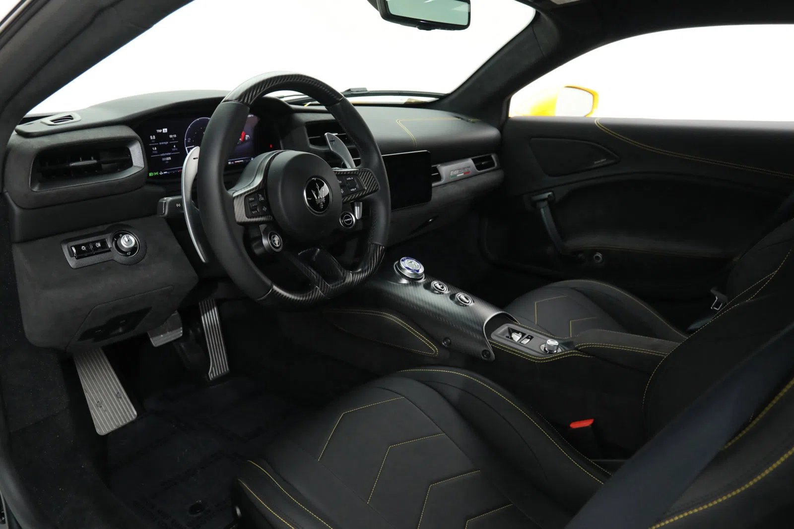 2022 MASERATI MC20 interior, dashboard, Black