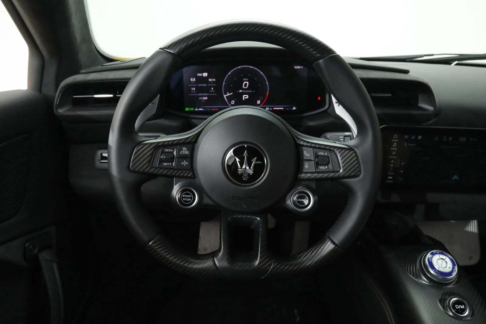 2022 MASERATI MC20 interior, Black