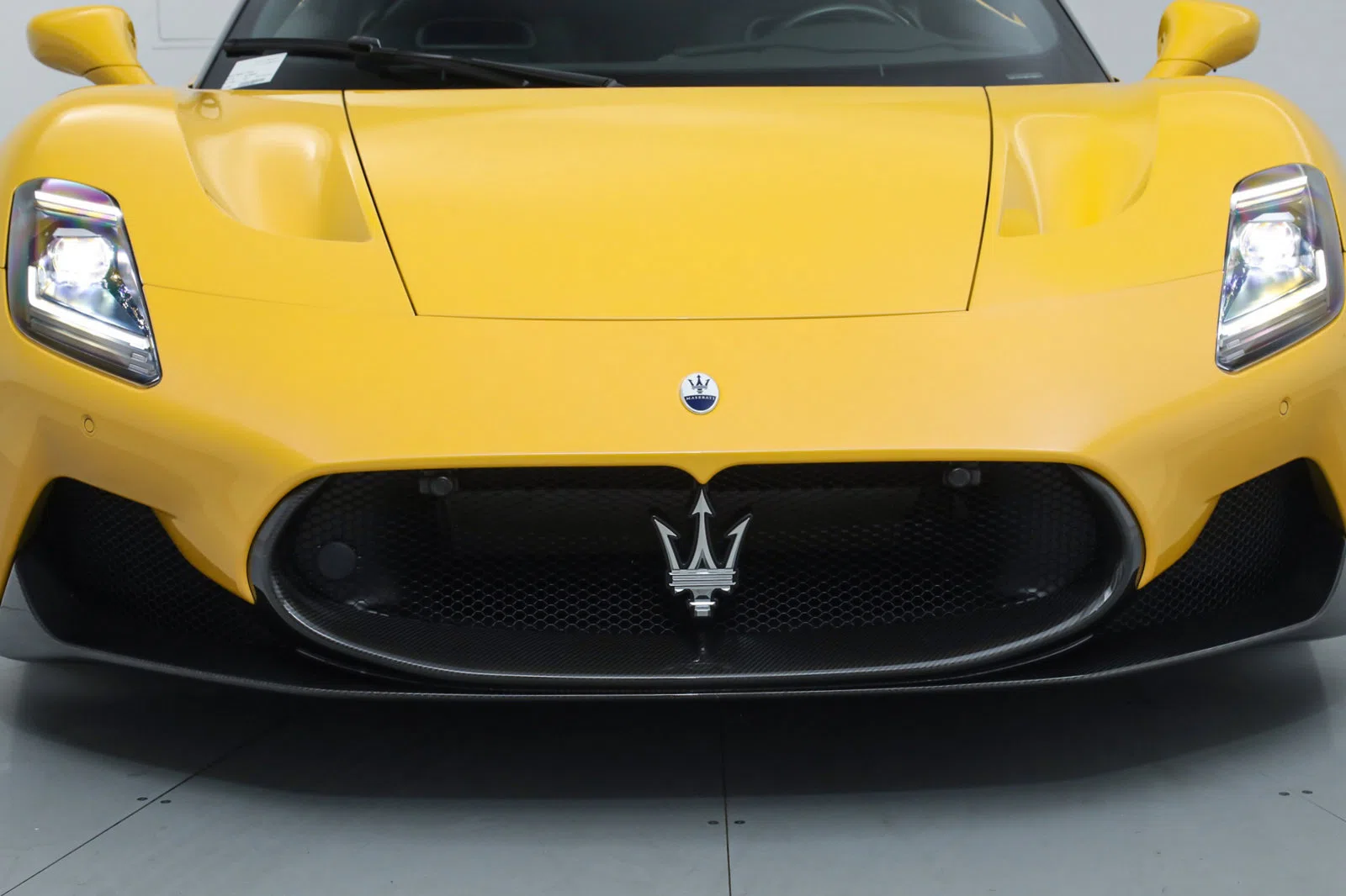 2022 MASERATI MC20 for sale, exterior, Yellow