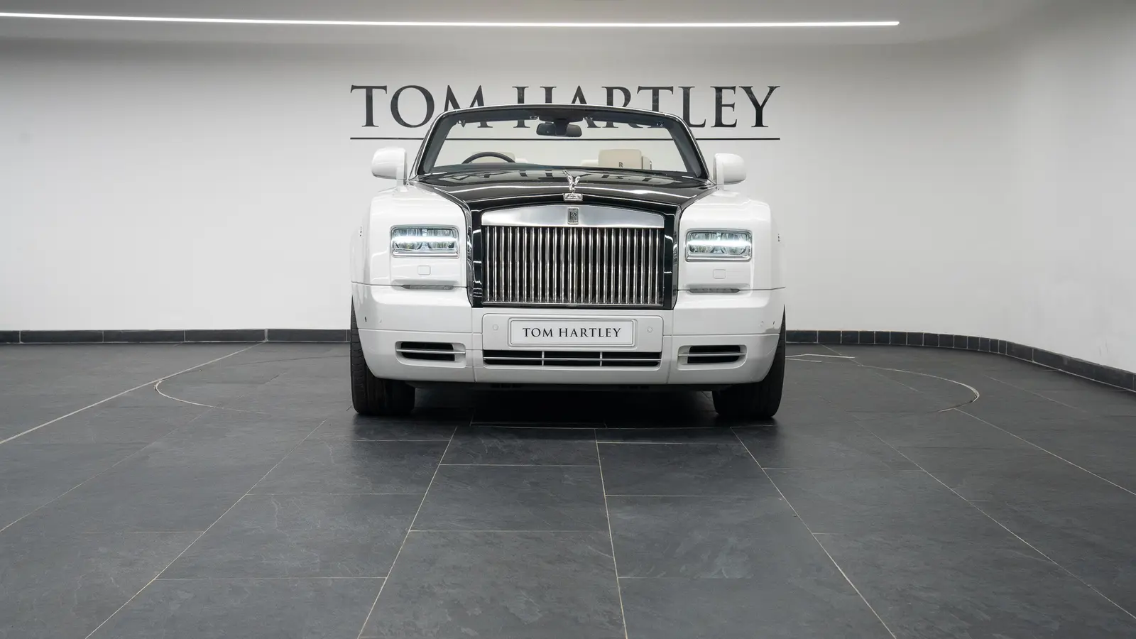 2016 Rolls-Royce Phantom Drophead Coupé Series II, 2/20