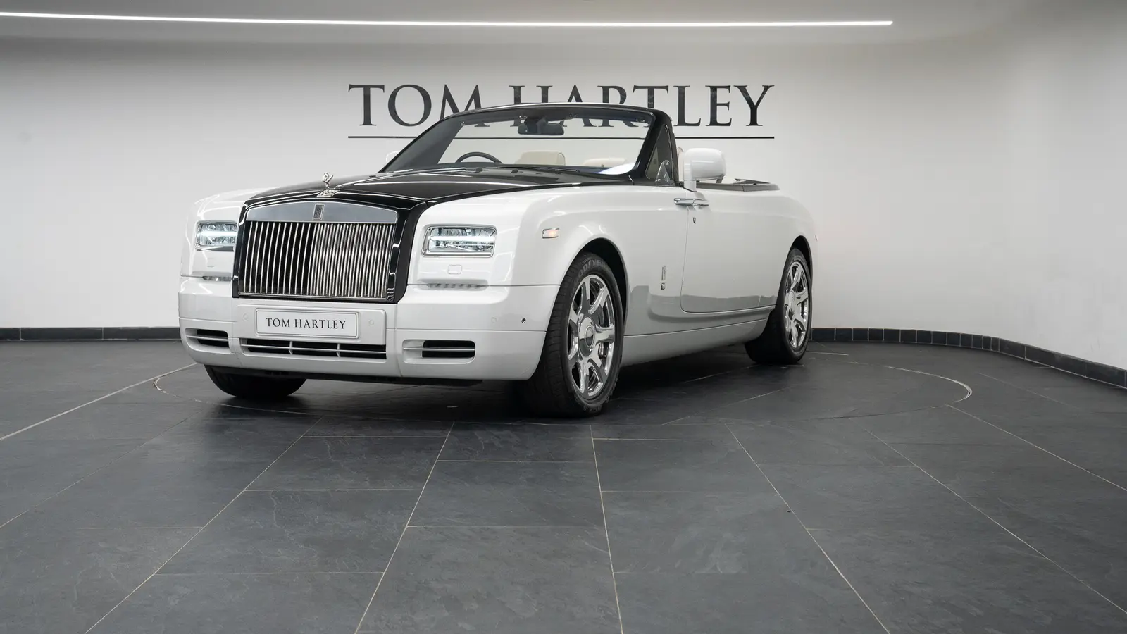 2016 Rolls-Royce Phantom Drophead Coupé Series II, 3/20