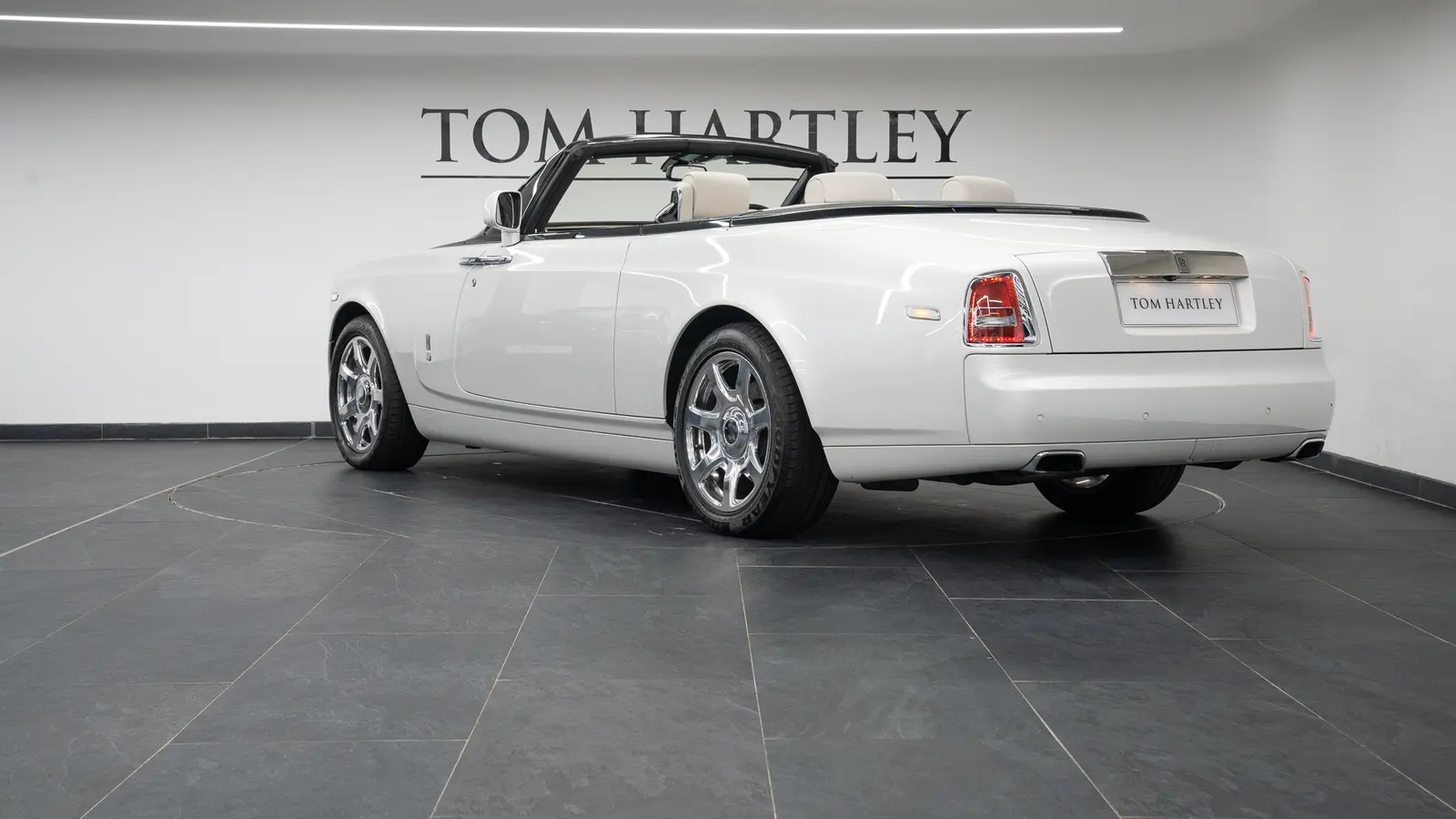 2016 Rolls-Royce Phantom Drophead Coupé Series II, 5/20