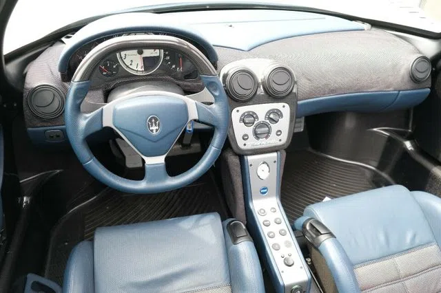 2006 Maserati MC12 interior, dashboard