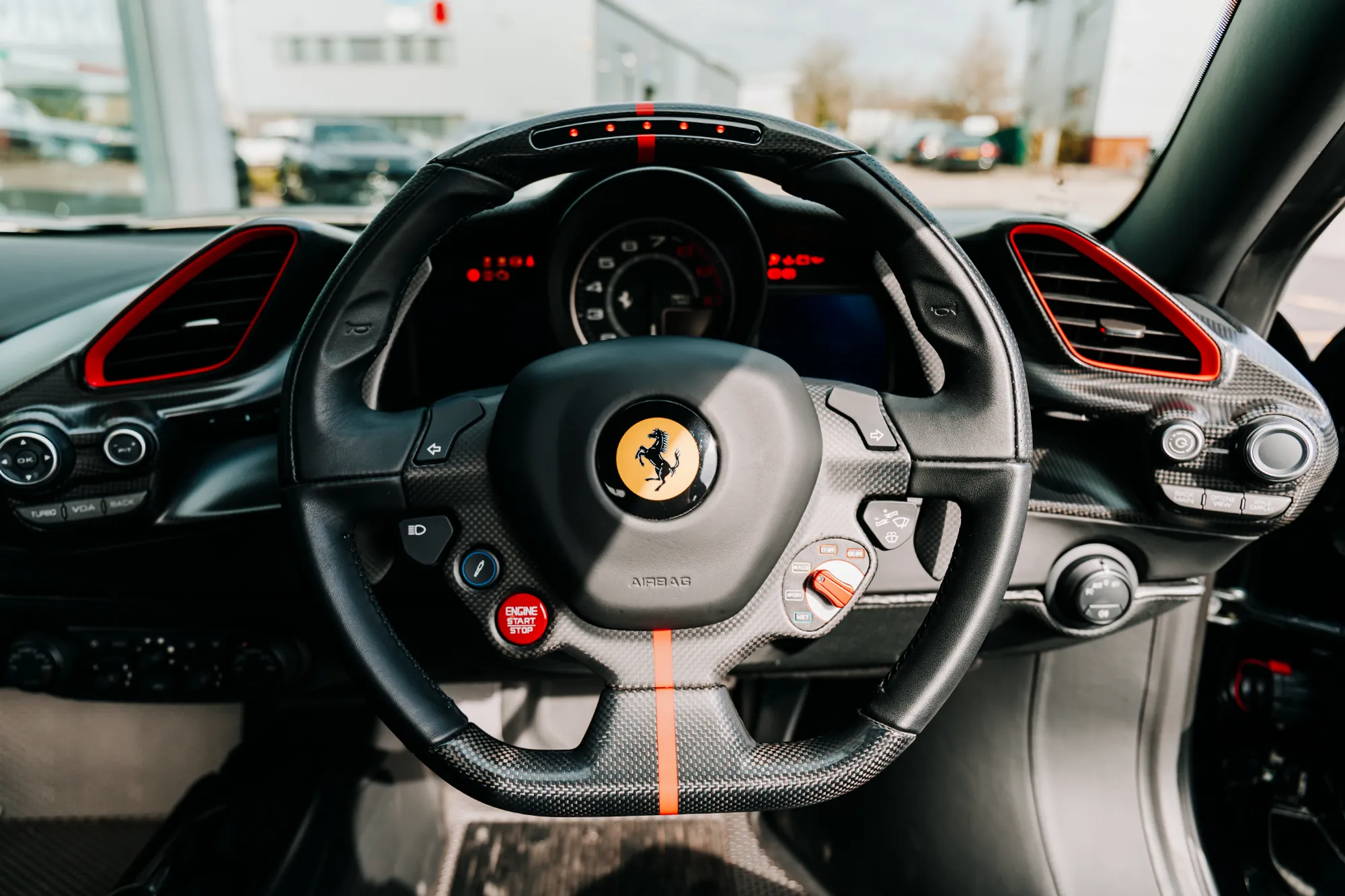 2020 Ferrari 488 Pista, 16/20