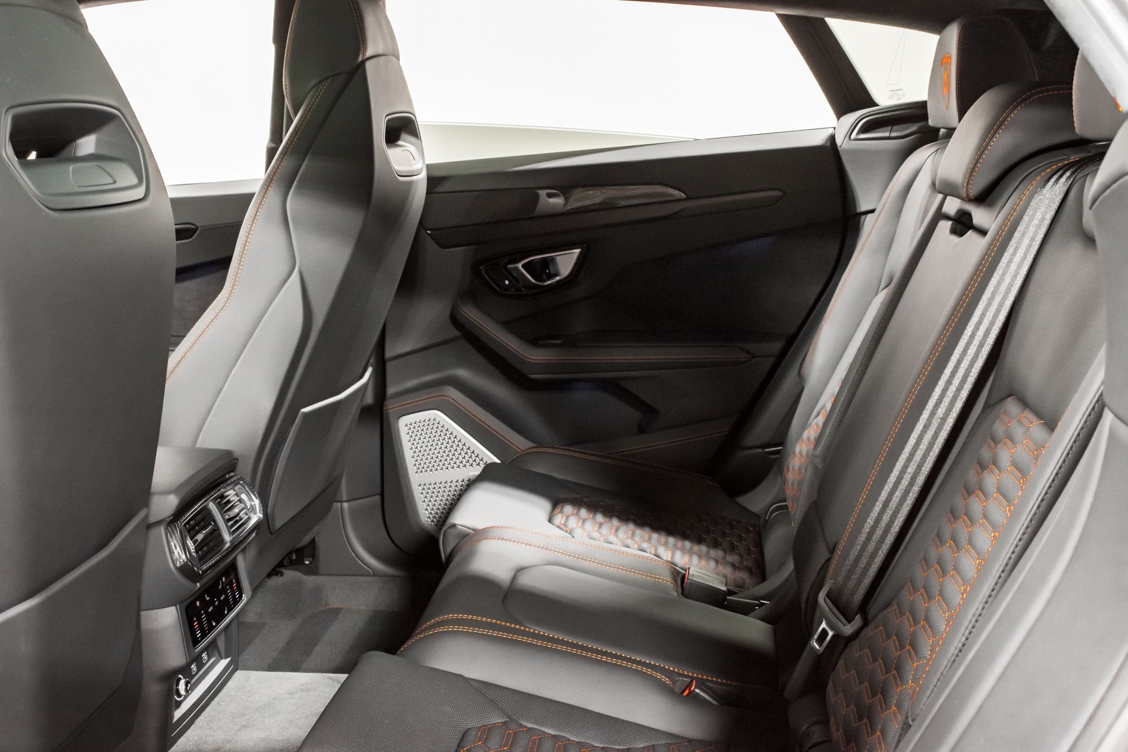 2022 Lamborghini Urus, 19/20