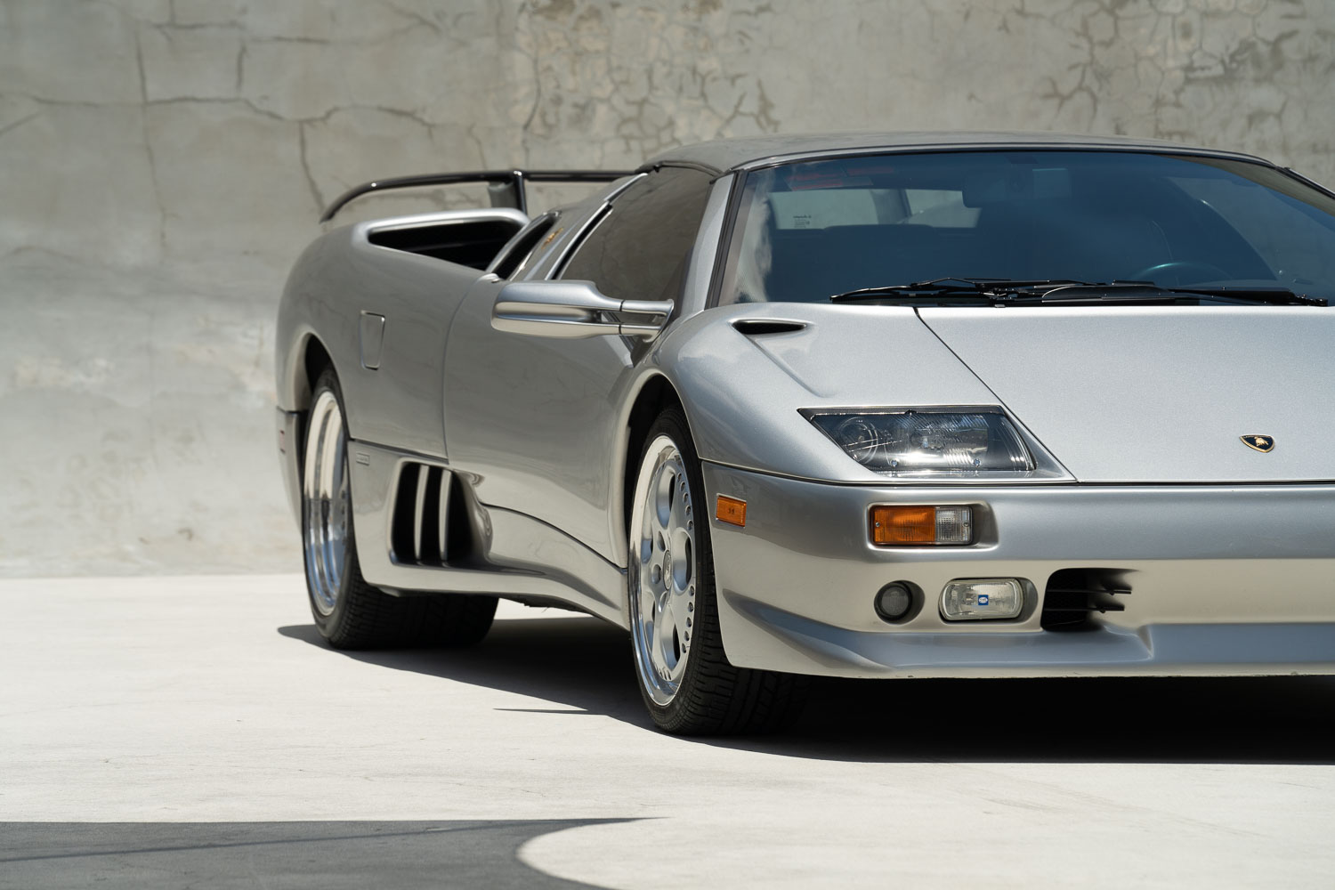 1999 LAMBORGHINI DIABLO ROADSTER MILLENNIUM EDITION, 5/20