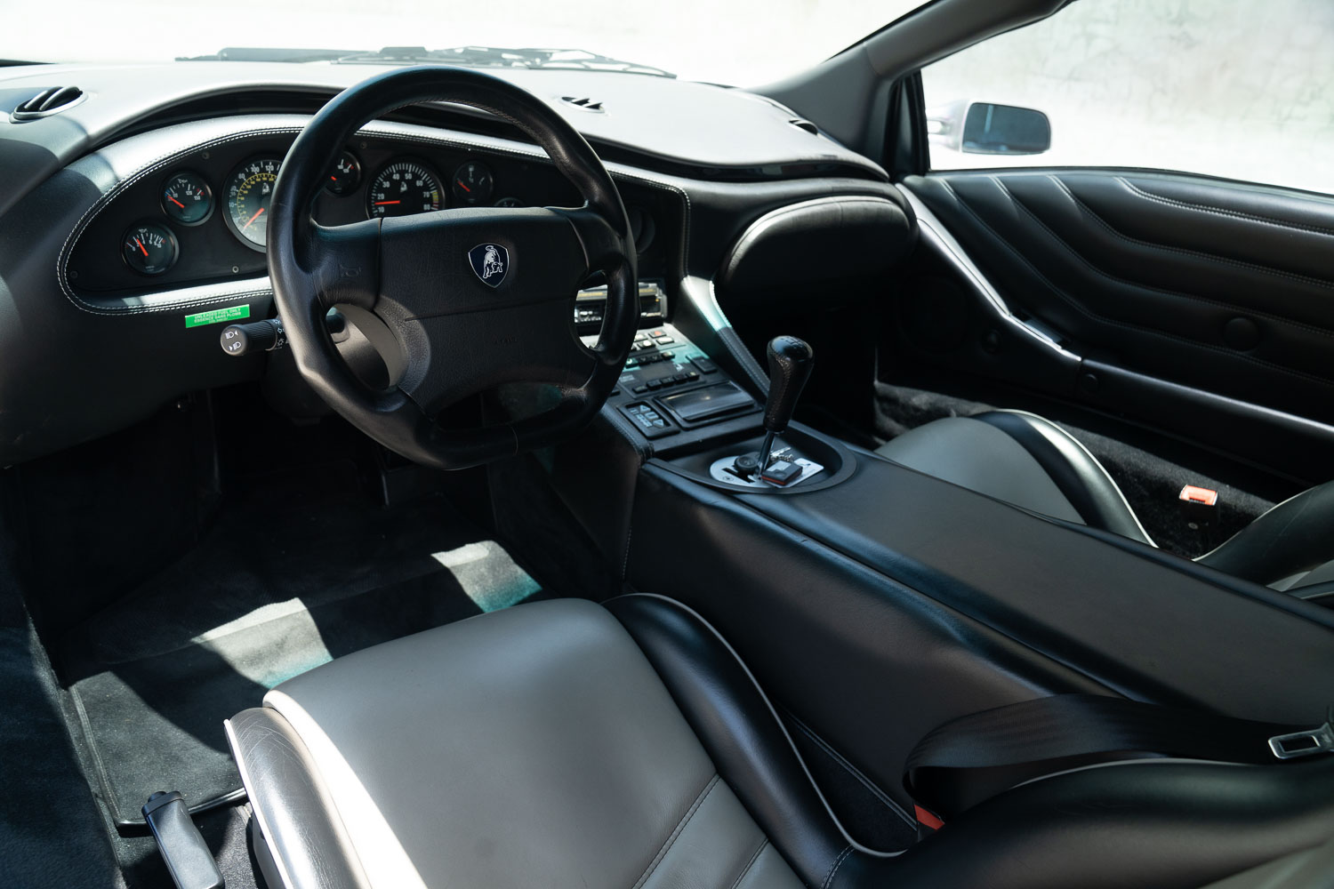 1999 LAMBORGHINI DIABLO ROADSTER MILLENNIUM EDITION, 15/20