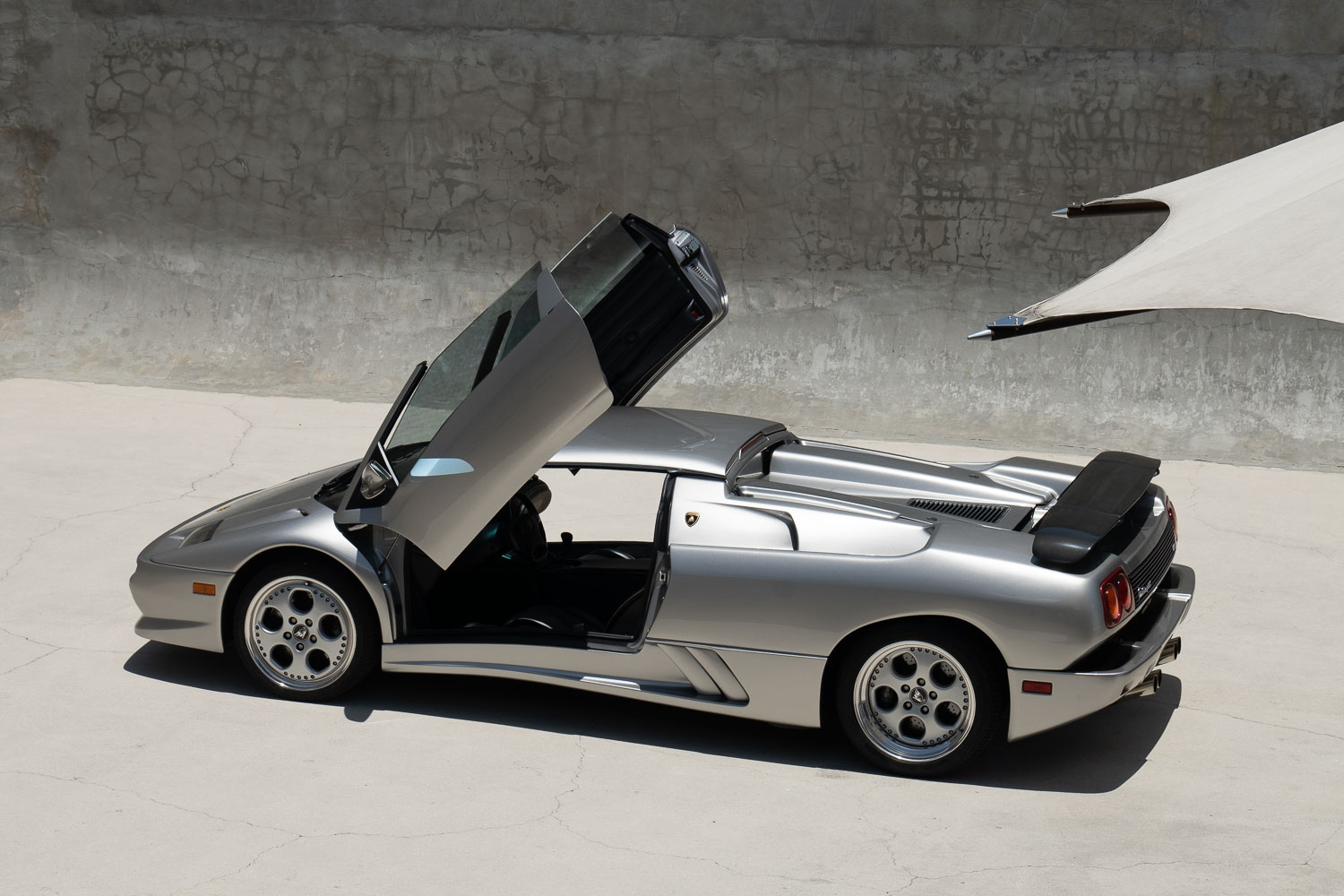 1999 LAMBORGHINI DIABLO ROADSTER MILLENNIUM EDITION, 19/20