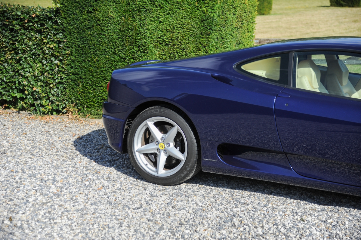 2000 Ferrari 360 Modena F1, 18/20
