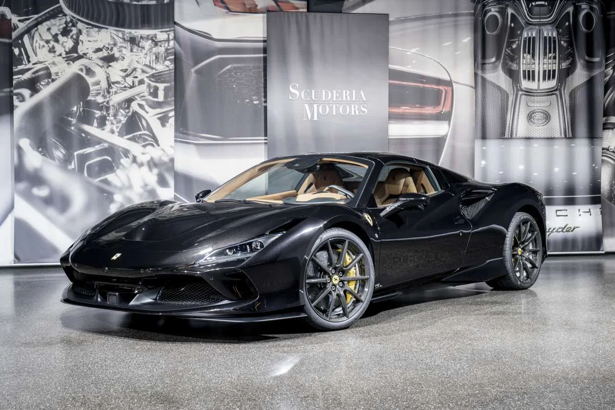 2022 FERRARI F8 SPIDER