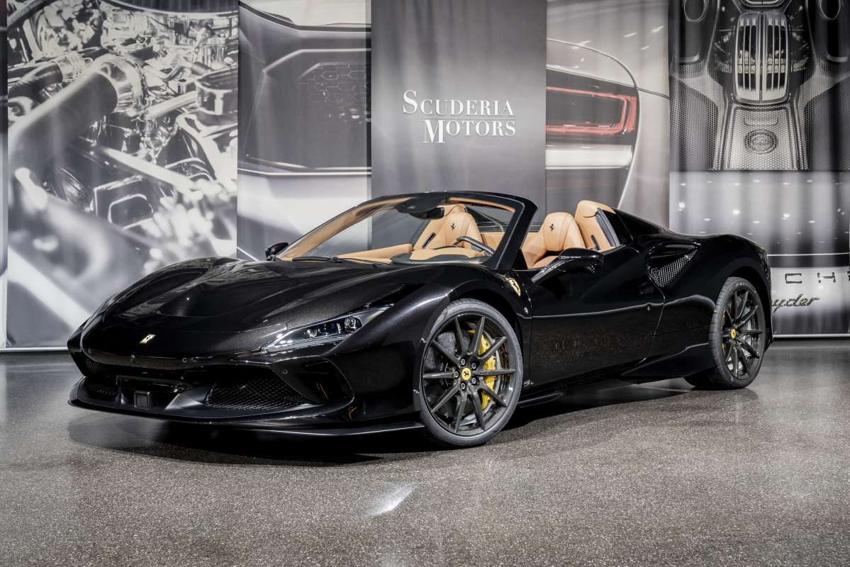 2022 FERRARI F8 SPIDER, 4/19