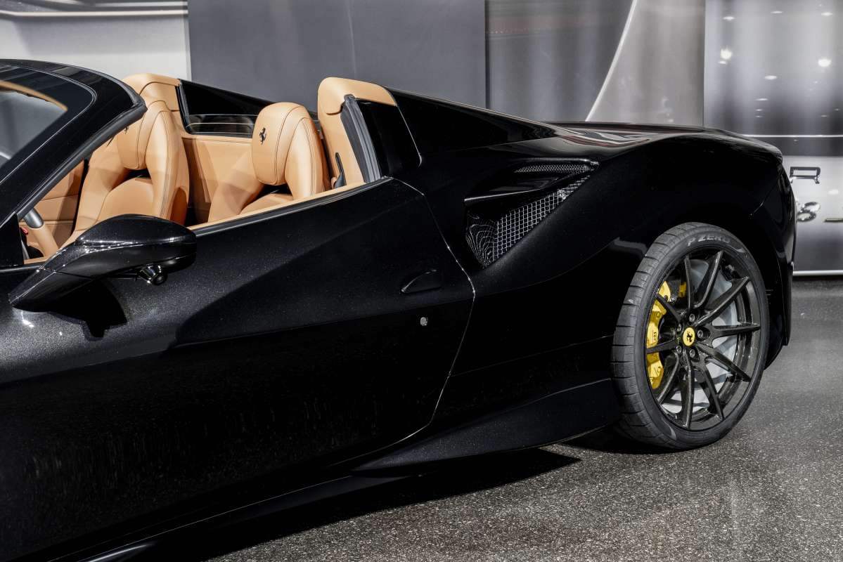 2022 FERRARI F8 SPIDER, 5/19