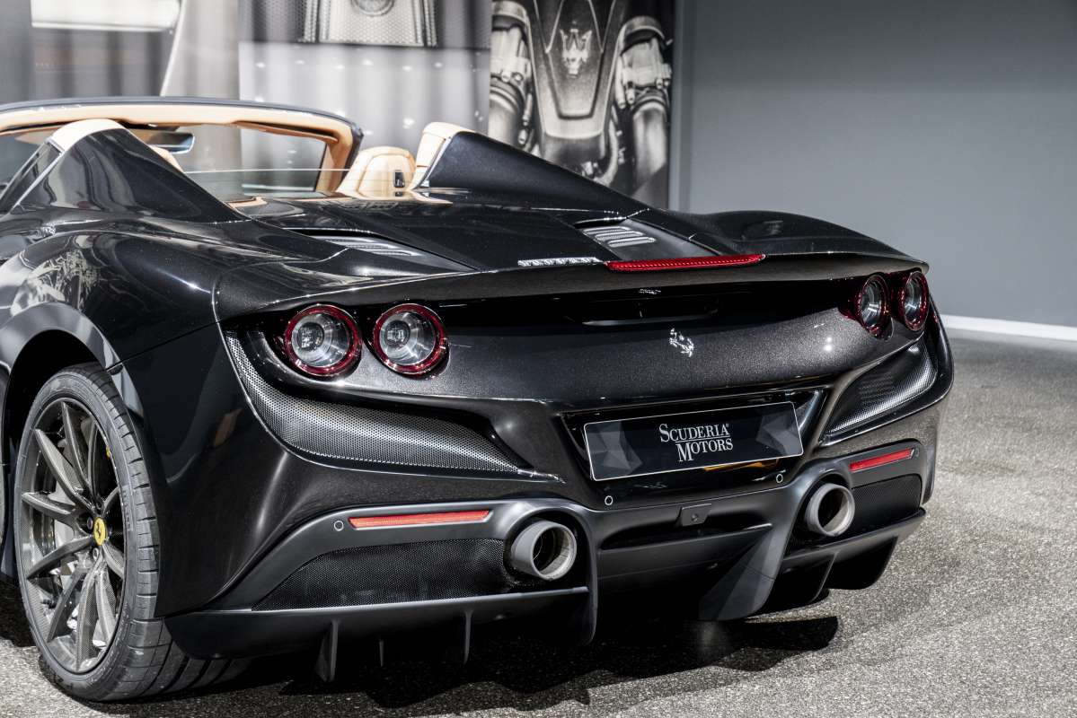 2022 FERRARI F8 SPIDER, 11/19