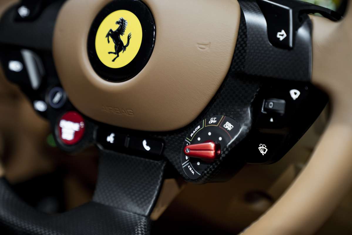 2022 FERRARI F8 SPIDER, 18/19
