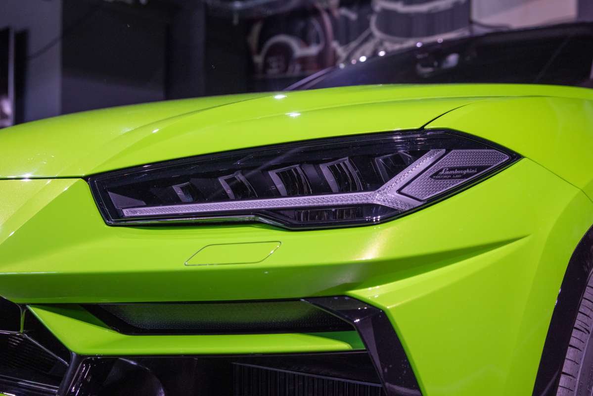 2022 LAMBORGHINI URUS PEARL CAPSULE, 4/19
