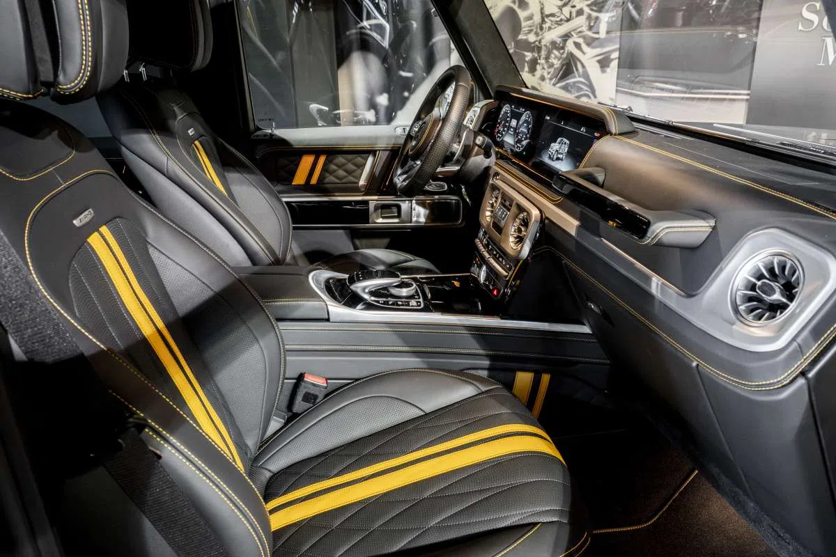 2018 BRABUS XLP 700 Adventure interior, seats, Black