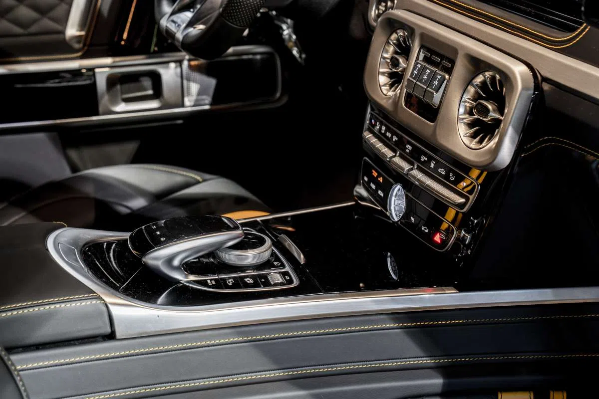 2018 BRABUS XLP 700 Adventure interior, center console, Black