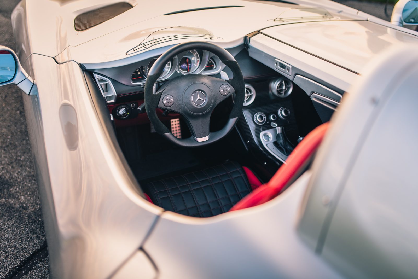 2009 Mercedes-Benz SLR Mclaren Stirling Moss, 17/18
