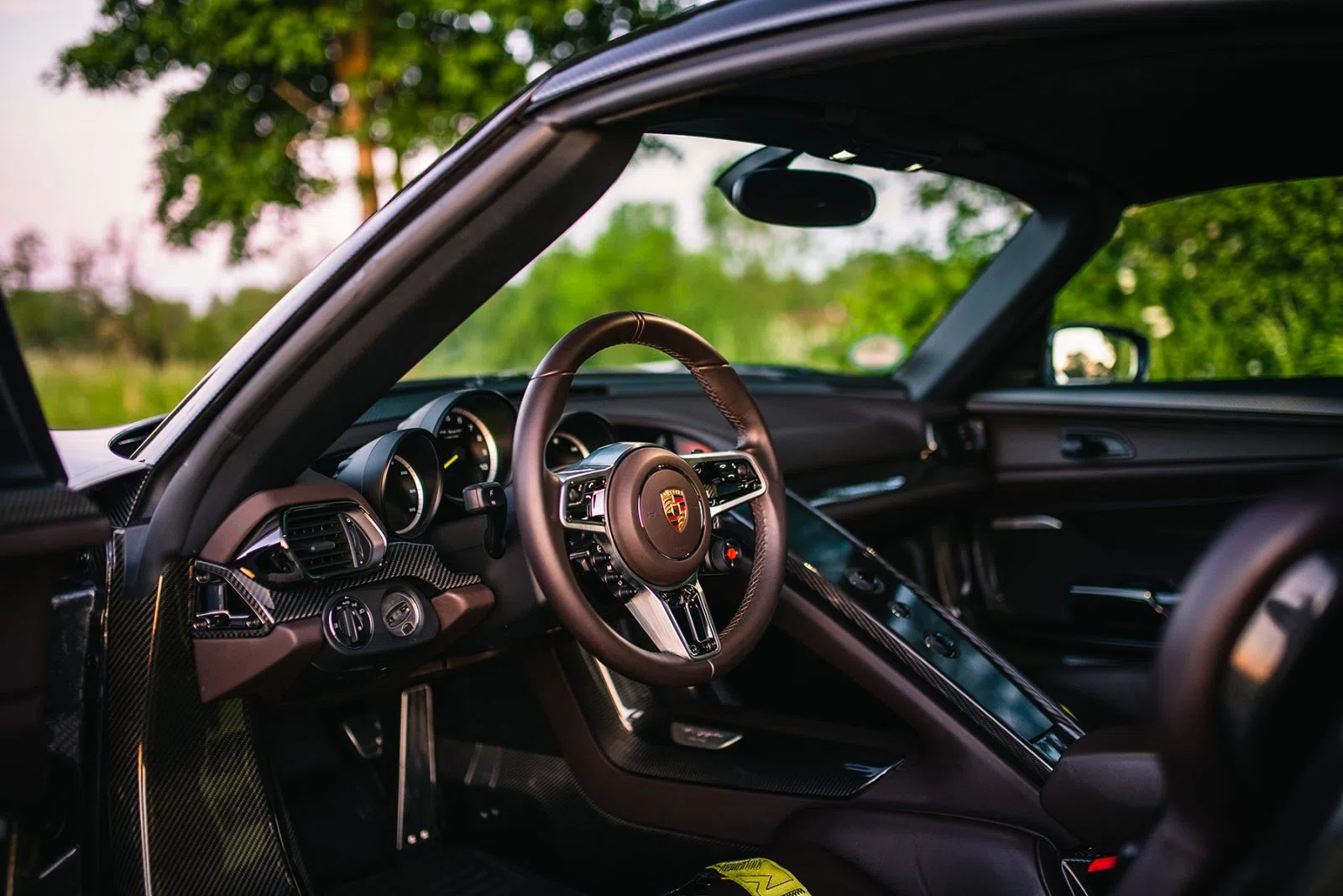 2015 Porsche 918 Spyder Weissach interior
