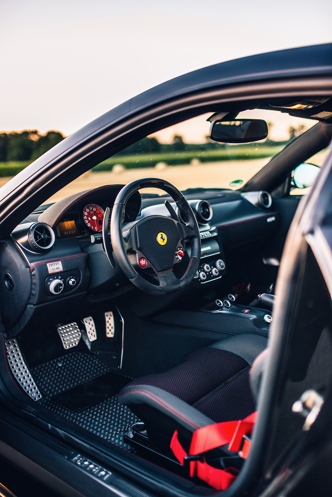 2010 Ferrari 599 GTO, 2/16