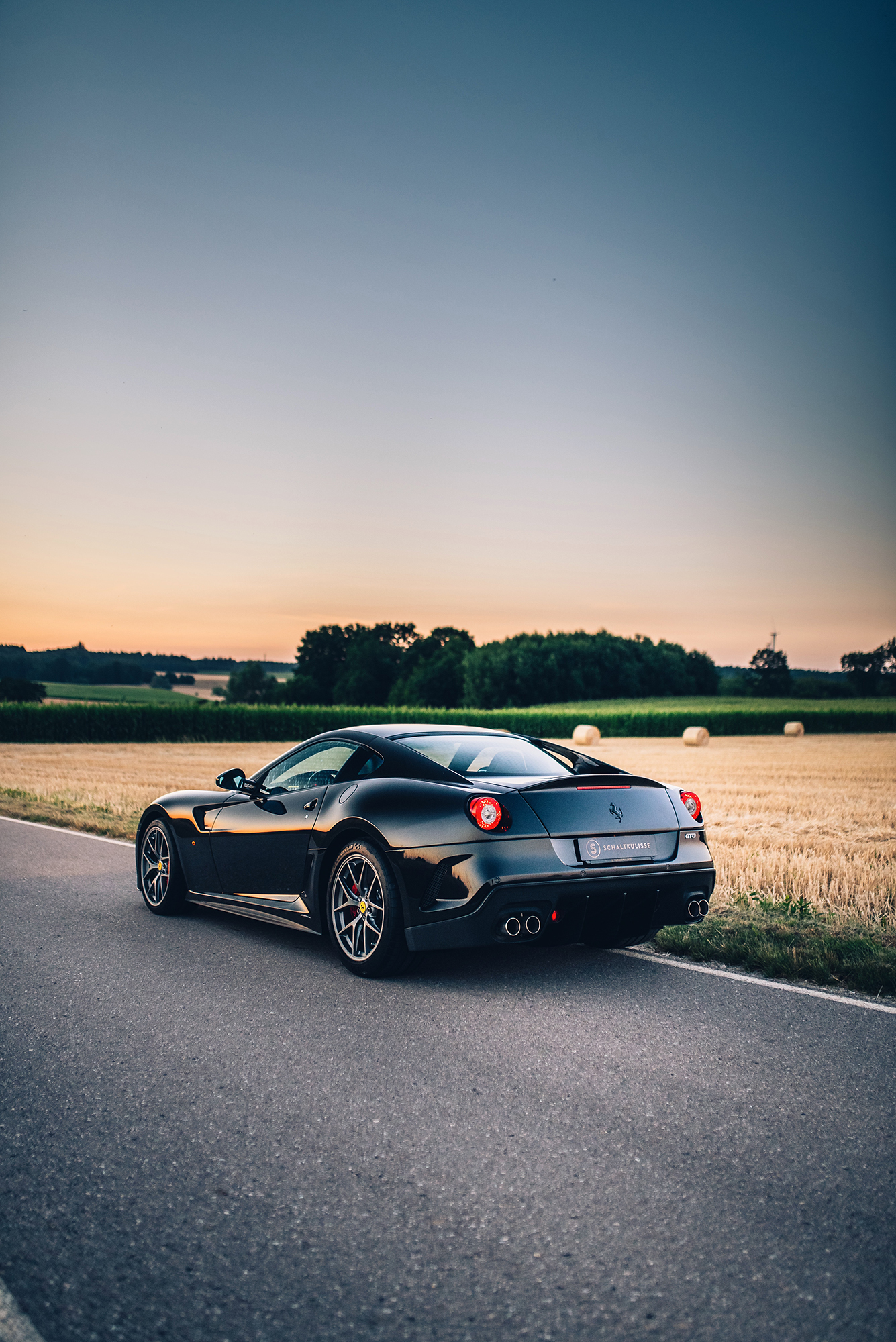 2010 Ferrari 599 GTO, 9/16