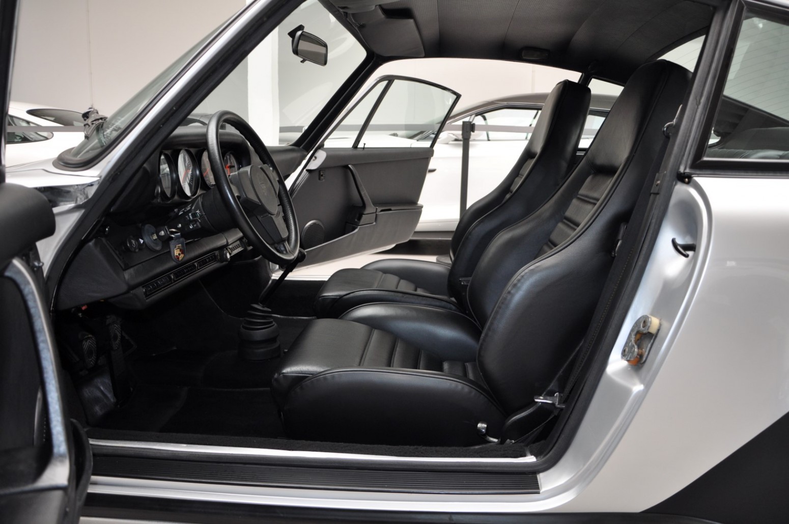1975 Porsche 911, 3/19